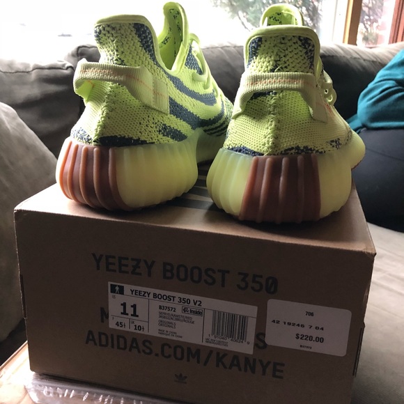 Semifrozen yeezy 350 boost
